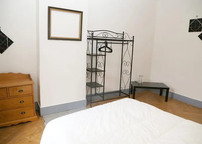 Bourgeois * Ονφλέρ